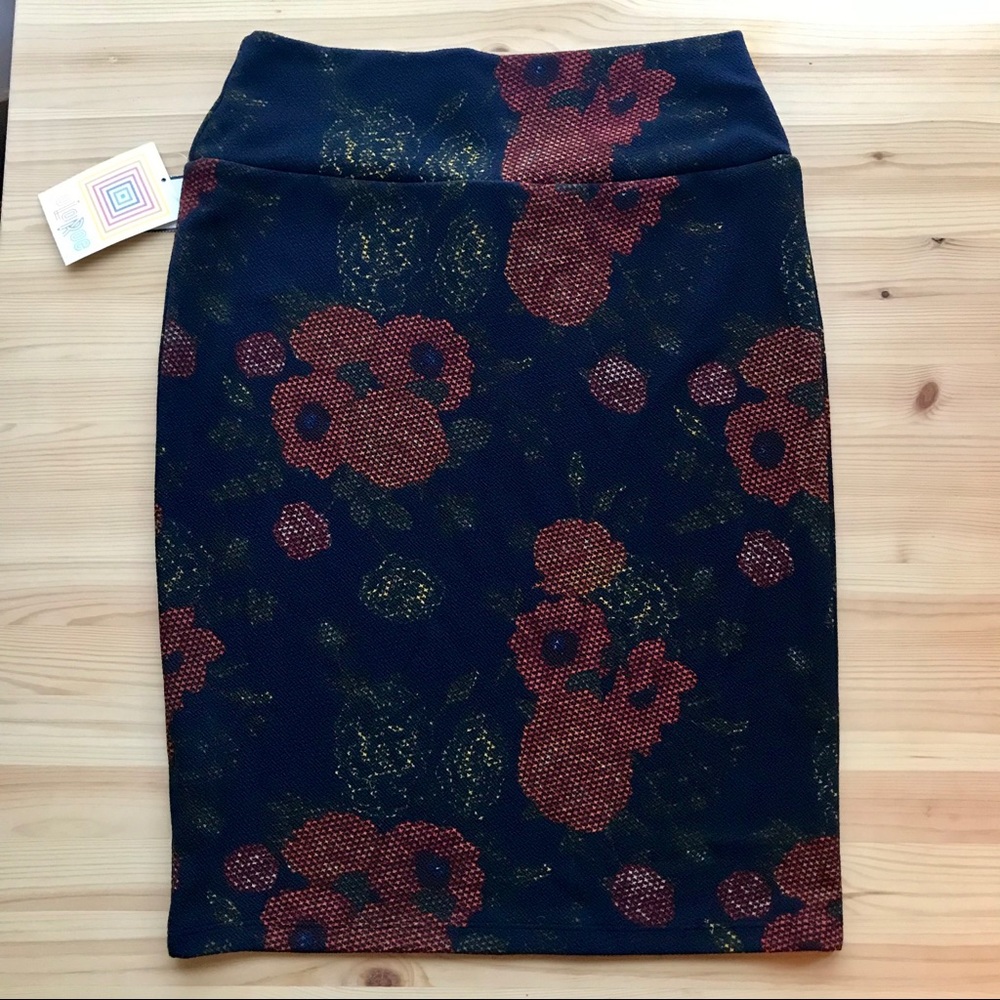 LuLa Roe Cassie Skirt - Navy blue floral